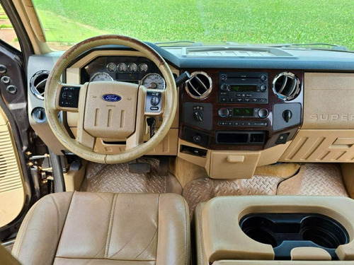 Imagen 9 de 10 de Ford F250 4x4 Aut