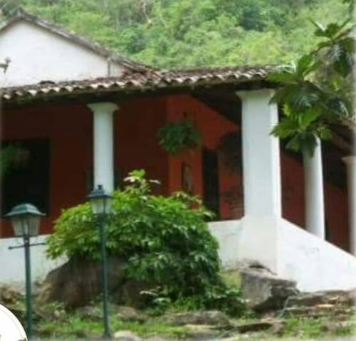 En Venta Hacienda La Aljorra Ubicada En La Parroquia Choroni Del Municipio Girardot Del Estado Aragua
