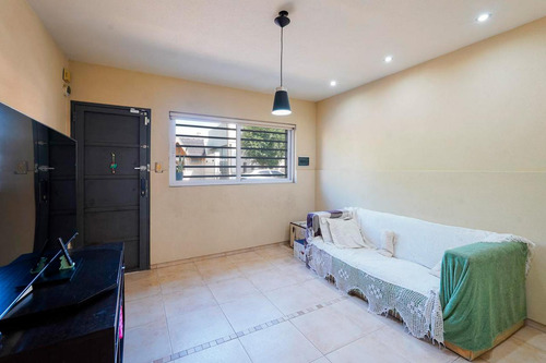 Venta - Casa - 4 Ambientes - Ramos Mejia - Pileta - Cochera