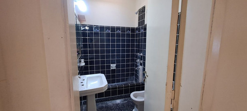 Venta Casa 3 Ambientes A Refaccionar - Padua Sur