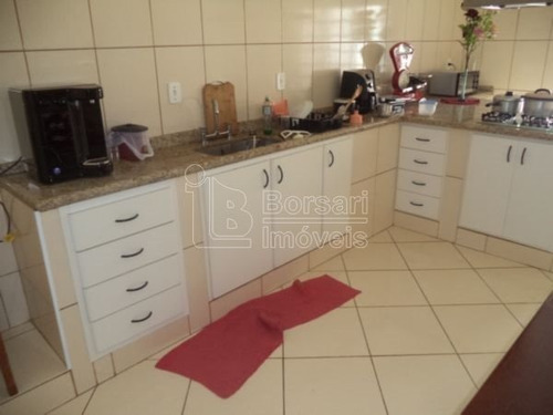 Imagem 4 de 6 de Venda De Casas / Padrão Na Cidade De Araraquara 1735