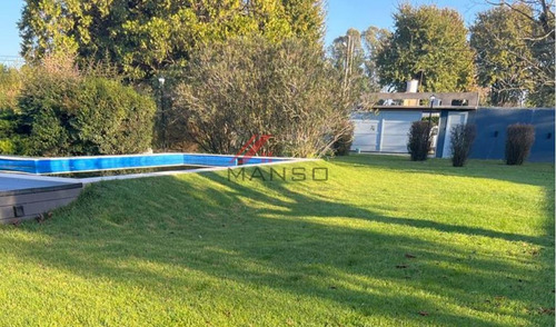 Espectacular Pileta, Quincho Y Un Asombroso Parque A La Venta - 20 De Junio