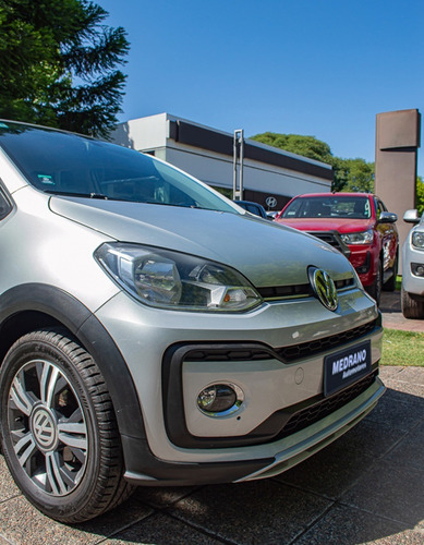 Imagen 5 de 19 de Volkswagen Cross Up 1.0
