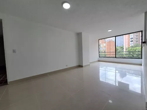 Apartamento En Arriendo Ubicado En El Poblado Sector Castropol (22069).