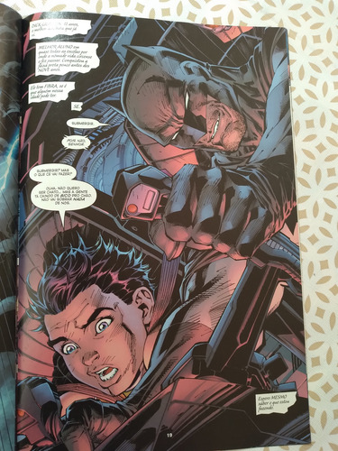 Grandes Astros: Batman & Robin N° 3 De 10 - Frank Miller + Jim Lee - Panini Comics 2007 - Em Português - Capa Mole - Lombada Com Grampos (Usado)