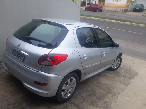 Peugeot 207 Xr 1.4 Flex 8v 5p