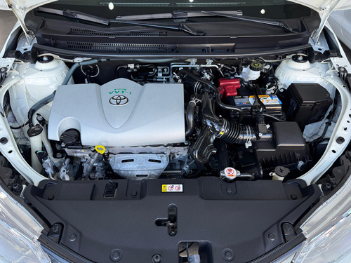 Toyota Yaris 1.3 16V FLEX XL PLUS TECH MULTIDRIVE