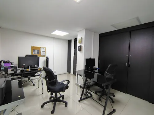 Casas En Arriendo Laureles 743-7490
