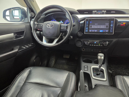Toyota Hilux 2.7 Srv Cab. Dupla 4x2 Flex Aut. 4p