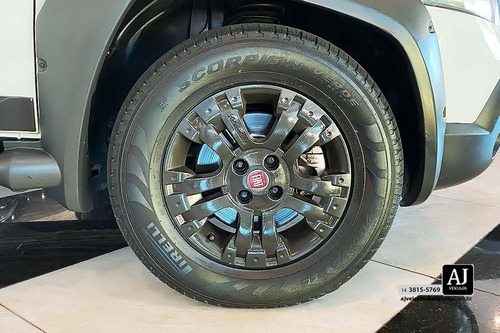 Fiat Strada 1.8 MPI ADVENTURE CE 16V FLEX 2P MANUAL