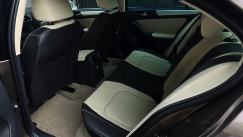 Volkswagen Jetta 2.5 Bicentenario Tiptronic At