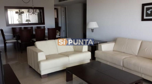 Imagen 3 de 9 de Apartamento Frente Al Mar En Playa Mansa