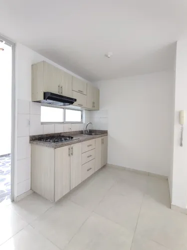 Casa En Arriendo En Prados Del Este. Cod A21497