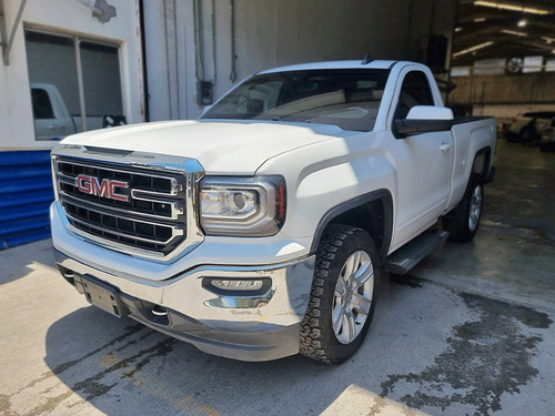 GMC Sierra 5.4 Cabina Regular Sle 4x4 At