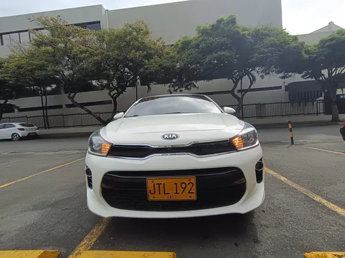 Kia Rio 1.4 Vibrant At