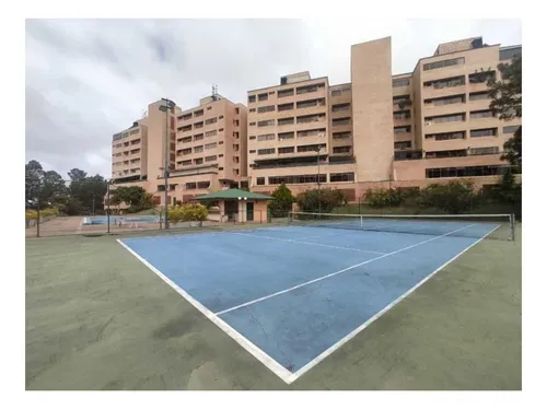 Apartamento En Los Naranjos,