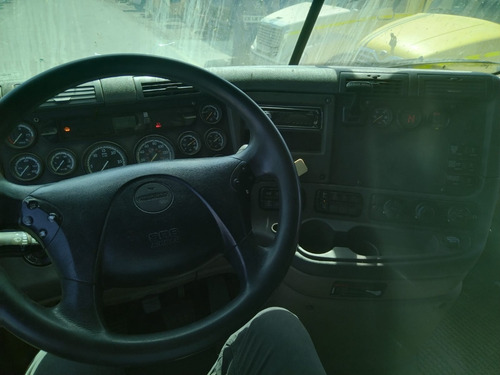 Imagen 19 de 21 de Tracto Camion Freightliner Cascadia 2013, Oportunidad