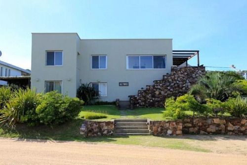 Imagen 6 de 12 de Casa En Venta De 5 Dormitorios En Montoya