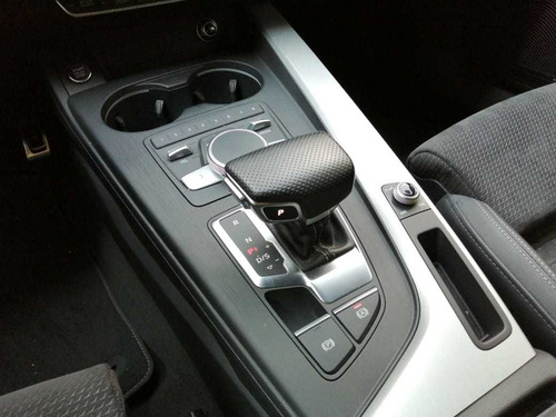 Audi A4 2018 Quattro Gris