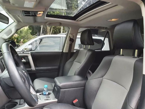 Imagen 2 de 8 de Toyota 4runner Sr5 2016 Aut Secuencial 4.0
