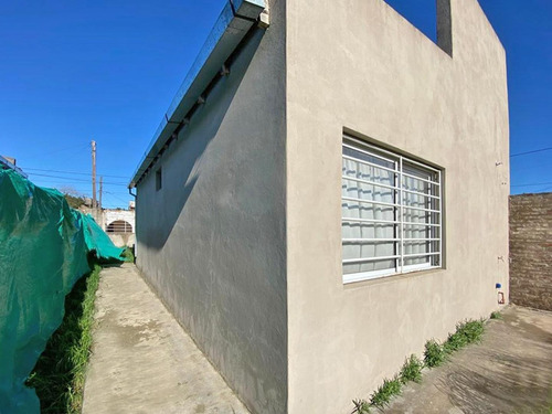 Imagen 15 de 16 de Casa Ph - 2 Ambientes - Merlo - Oportunidad