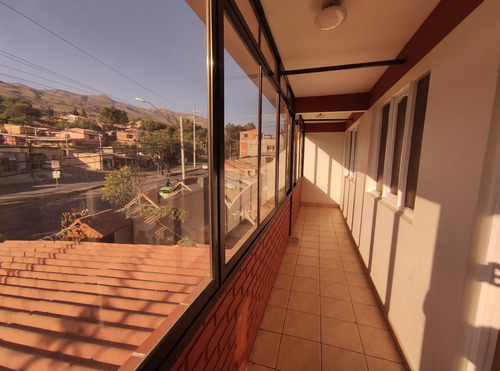 Imagen 9 de 11 de 247.000 $us Amplia Casa Multifamiliar Sobre Av Circunvalacio