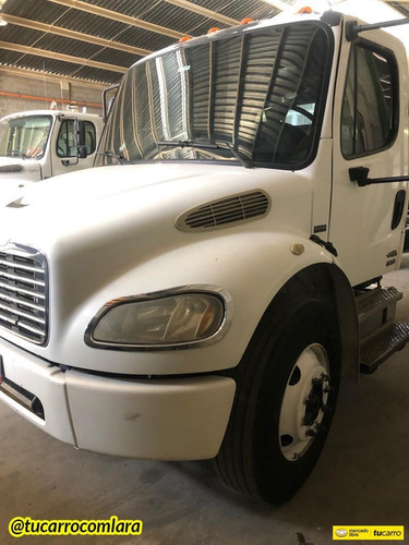 Mercedes Benz Freightliner