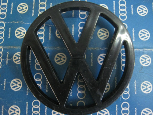 Imagem 1 de 3 de Gol Gt Passat Surf Pointer - Emblema Preto Grade Dianteira