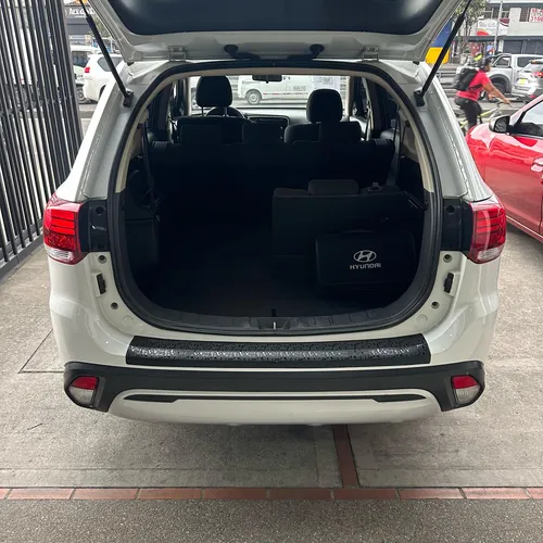 Mitsubishi Outlander 2.4 Kaiteki