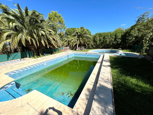 Hermosa Casa Quinta (barrio Los Antiguos)