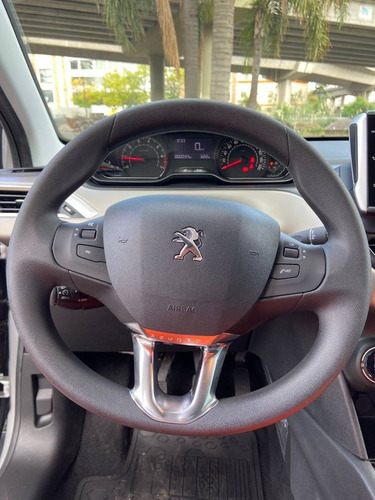 Imagen 9 de 14 de Peugeot 2008 Allure 1.6 Madero Motors 2022