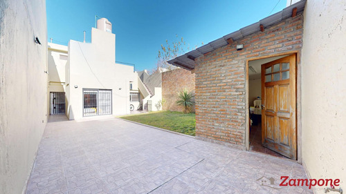 Casa En Venta En Vélez Sarsfield, Monte Castro, Cochera Fondo Terraza