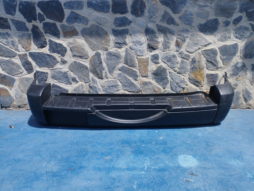 Parachoque Cubierta Trasero Jeep Liberty 2002/04 (original)