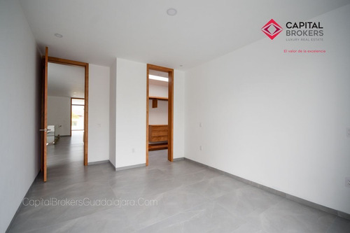 Imagen 22 de 29 de Moderna Residencia De Lujo En Venta Zona Plaza Del Sol