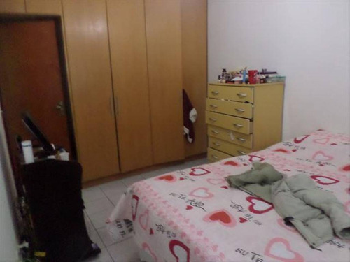 Imagem 13 de 30 de Sobrado Com 03 Dormitorios Suite No Centro De São Vicente Bem Localizado - Hm2066