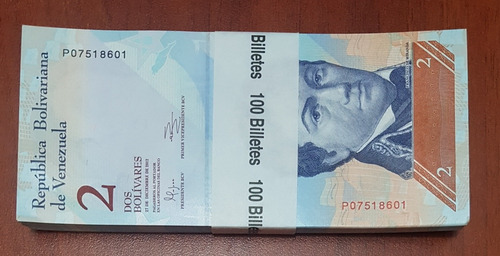 Paca De 100 Billetes De Dos Bs. Año 2012