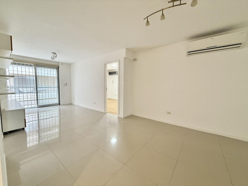 Amplio Departamento En Venta Sobre Av. Libertador - Punta Chica