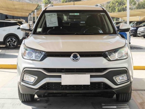 SsangYong XLV 4X2 1.6 MT DIESEL STD