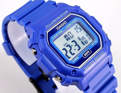Reloj Casio Cuarzo Illuminator Digital Cuadrado Grande 43m A