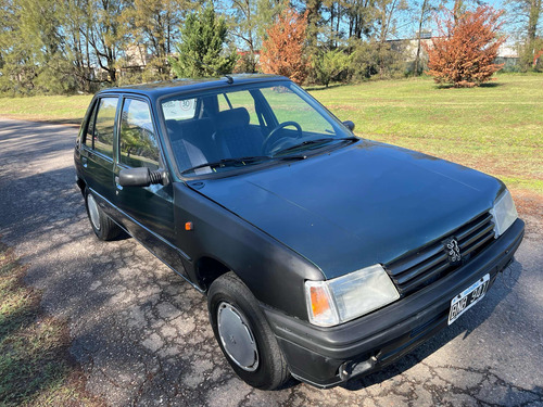 Peugeot 205 1.8 Gld Aa