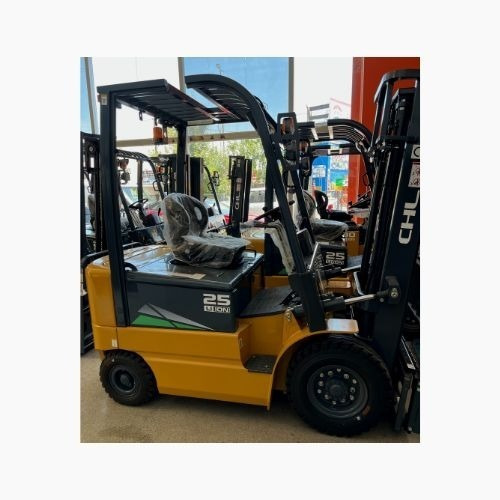 Autoelevador Chl 2500 Kg Torre Triple H3 Serie Litio