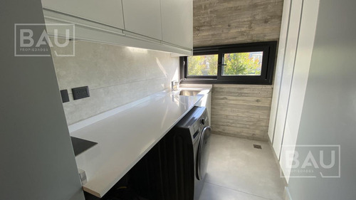 Imagen 17 de 30 de Bau Propiedades: Casa En Venta Racionalista De 4 Dormitorios Al Lago - Virazon - Nordelta.