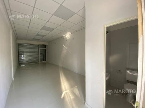 Imagen 9 de 16 de Local Comercial En Alquilar - Maroto Propiedades