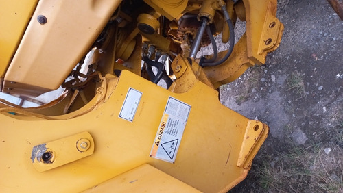 Imagem 7 de 14 de Caterpillar