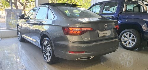 Imagen 3 de 25 de Volkswagen Vento Highline 250 Tsi At My21 0 Km #22