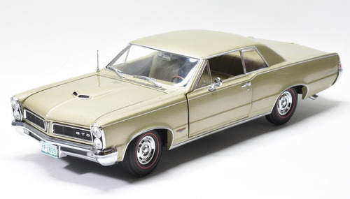 Pontiac Gto 1965 Gold Escala 1:18 Sun Star