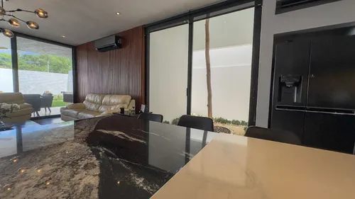 Casa En Venta En Privada Residencial Parque Natura