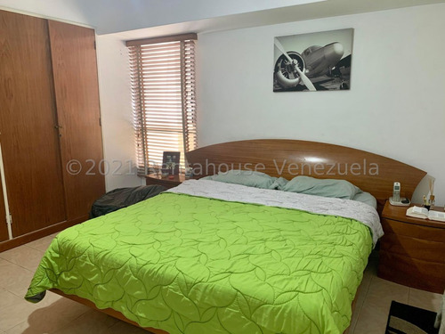 Indispensable Oportunidad Con Multiples Areas Sociales - Piscina - La Boyera // Luis Gomez // Mls #24-14375