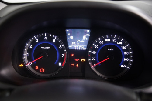 Imagen 8 de 14 de Hyundai Accent I25 1.6l - 138850