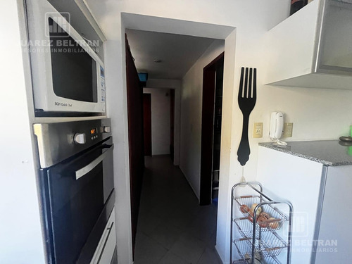 Venta - Casa De 3 Dormitorios Con Cochera Y Pileta - Guayaquil 1010 - Villa Allende